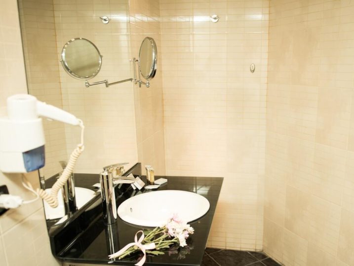 فندق شيري مريسكي Cherry Maryski Hotel ☎️ هاميس ترافيل اتصل بنا فندق شيري مريسكي Cherry Maryski Hotel ☎️ هاميس ترافيل اتصل بنا
